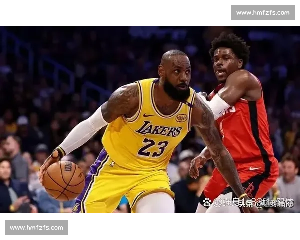 2016年勇士对火箭经典对决解析 双方激烈对抗引发篮球迷热议